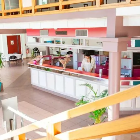 Appartement 3 Etoiles - Piscine - Ccbbddd *