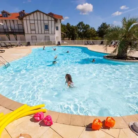 Appartement 3 Etoiles - Piscine - Ccbbddd
